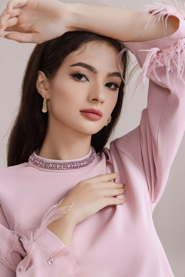 فستان لون اسود
