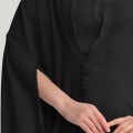 جلابية واسعة مع بروش بالخصر 