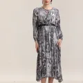 فستان ثعبان اسود